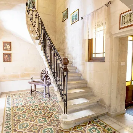 Tieqa Hamra Charming House מליאהה