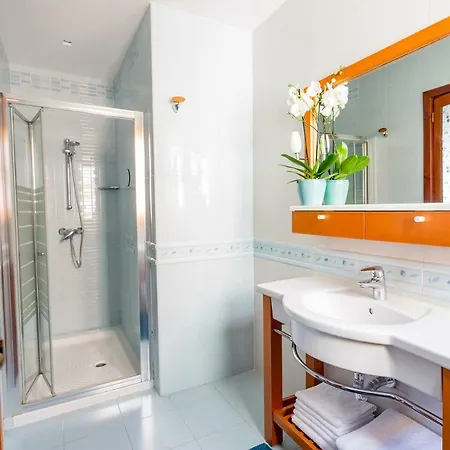 Tieqa Hamra Charming House Alloggio in famiglia *