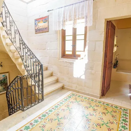 Tieqa Hamra Charming House Alloggio in famiglia